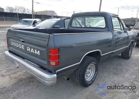 1987 Dodge D-Series D100 z USA, uszkodzony, nr VIN 1B7FD04T4HS490638